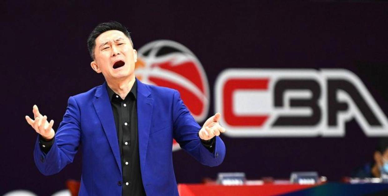 金年会中国官网-包含广东宏远调整名单备战欧冠广厦男篮窗口期止住颓势，现场解说直呼：清晨休斯敦火箭备战足总杯的词条