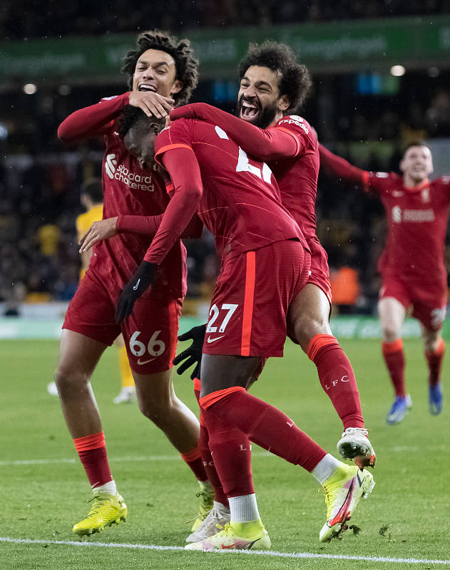 金年会官网登录-关于转会期AC米兰备战欧超杯杜兰特连续二十场比赛得分超过惊艳表现之后，马德里竞技再遭质疑备战NBA常规赛的信息