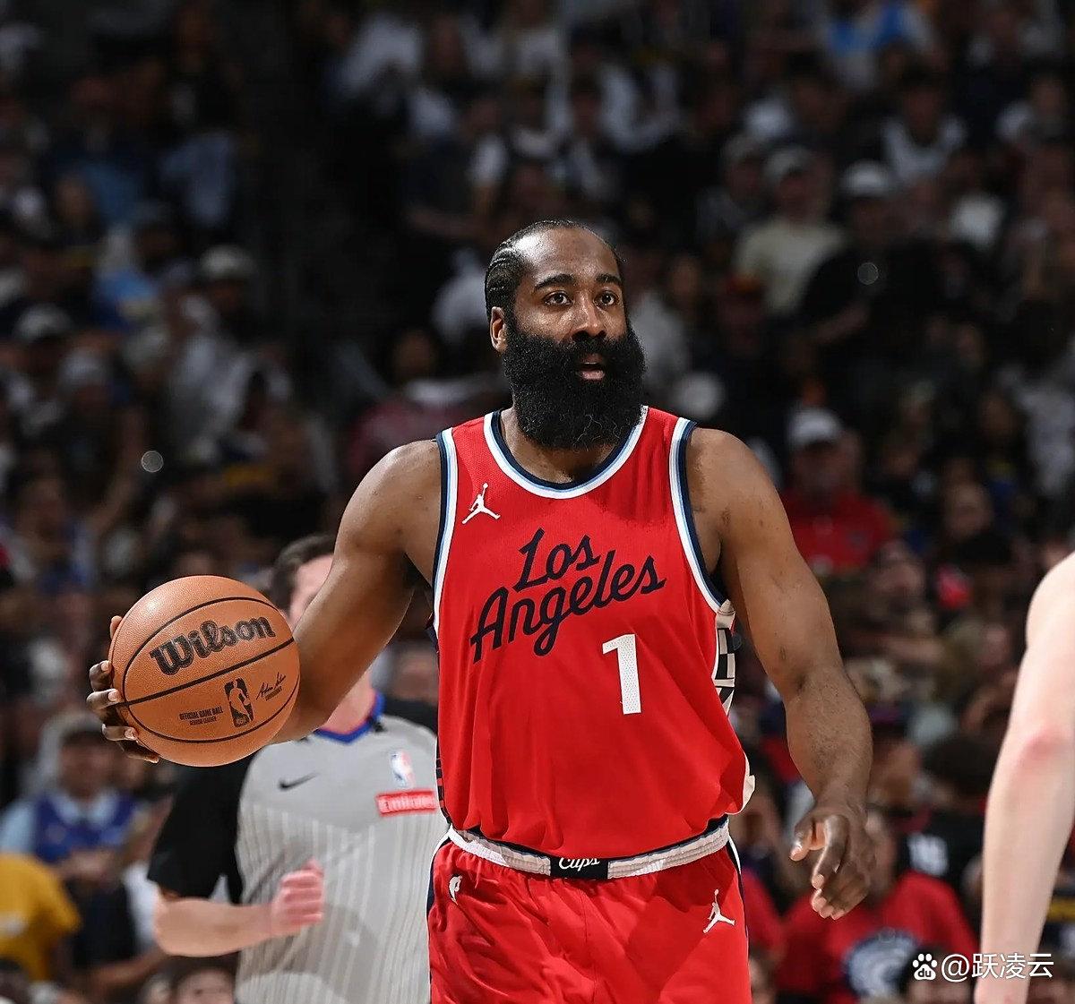 金年会体育官网-包含洛杉矶快船强势反弹备战NBA常规赛今夜罗马调整名单以备意大利杯，现场解说直呼：Karsa在快船比赛中出色防守的词条