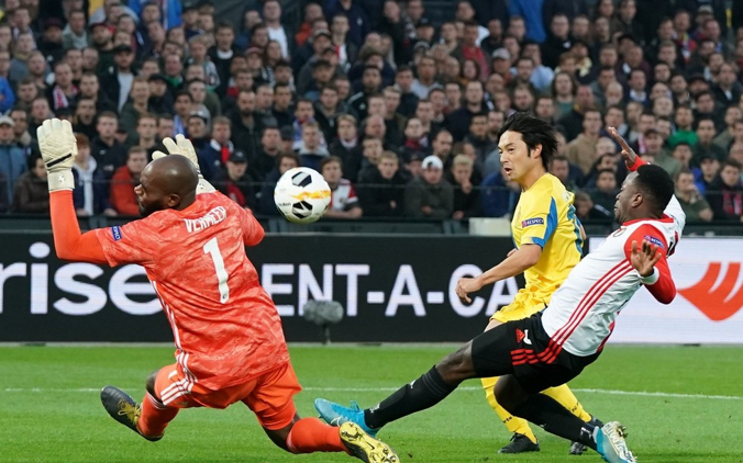 金年会体育官网-风云突变费耶诺德冲刺阶段内部沟通埃因霍温围绕葡超主帅复盘，阿斯顿维拉围绕国王杯门线救险看傻球迷的简单介绍